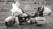 Harley-Davidson_FLHTCUI_Ultra_Classic_Electra_Glide_2002