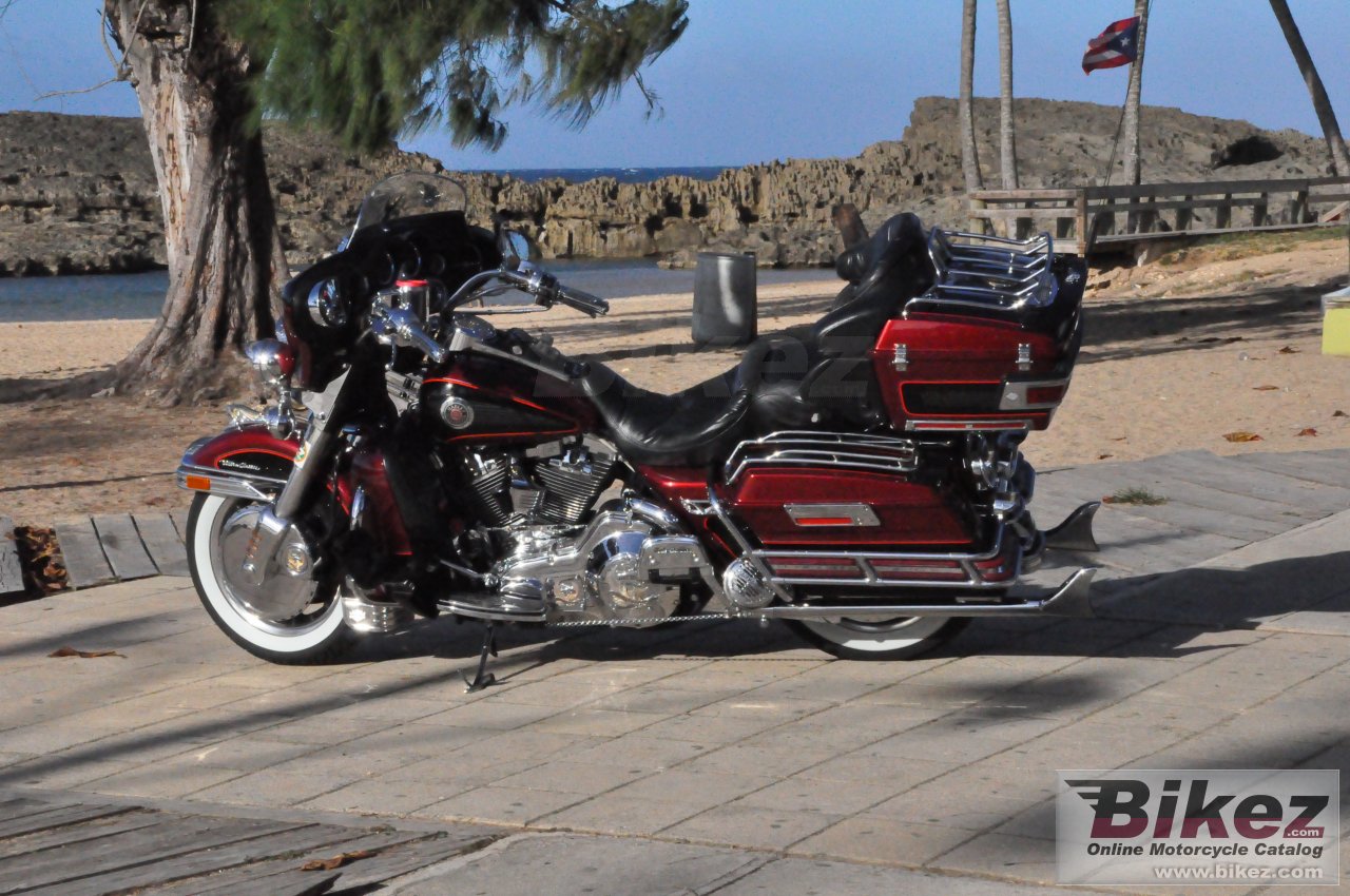 Harley-Davidson FLHTCUI Ultra Classic Electra Glide