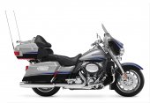 Harley-Davidson_FLHTCUSE4_CVO_Ultra_Classic_Electra_Glide_2009