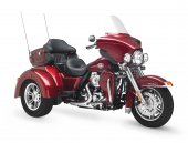 Harley-Davidson_FLHTCUTG_Tri_Glide_Ultra_Classic_2010