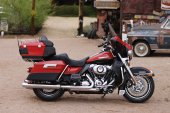 Harley-Davidson_FLHTK_Electra_Glide_Ultra_Limited_2010