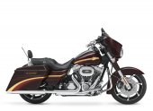 Harley-Davidson_FLHXSE_CVO_Street_Glide_2010