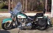 Harley-Davidson_FLSTC_1340_Heritage_Softail_Classic_1990