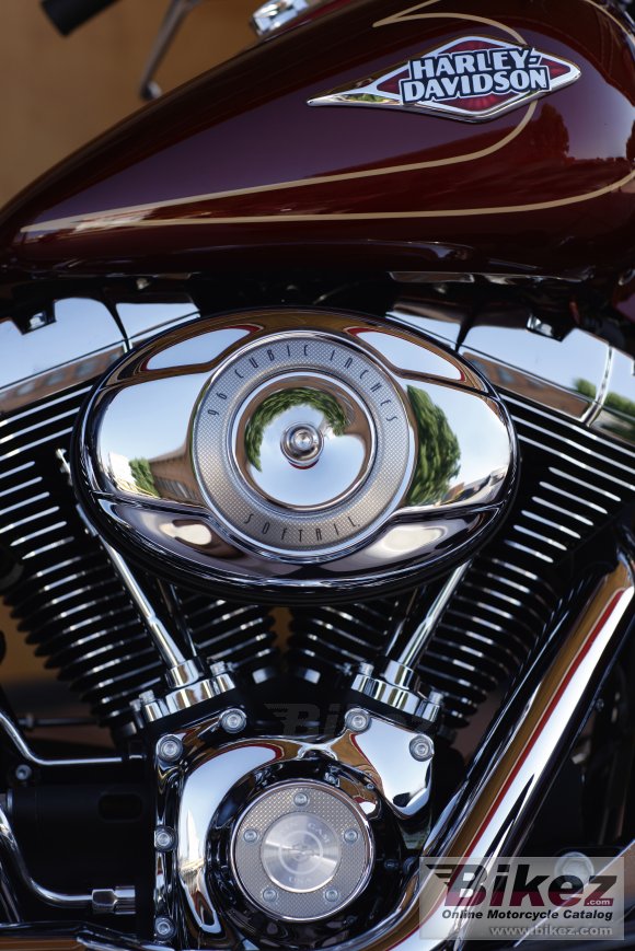 Harley-Davidson FLSTC Heritage Softail Classic