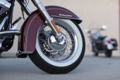 Harley-Davidson_FLSTC_Heritage_Softail_Classic_2010