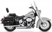 Harley-Davidson_FLSTCI_Heritage_Softail_Classic_2005
