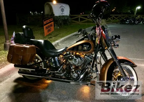 Harley-Davidson FLSTN Softail Deluxe