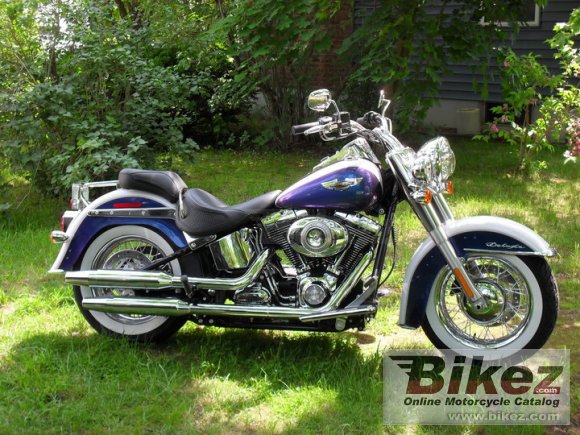 Harley-Davidson FLSTN Softail Deluxe