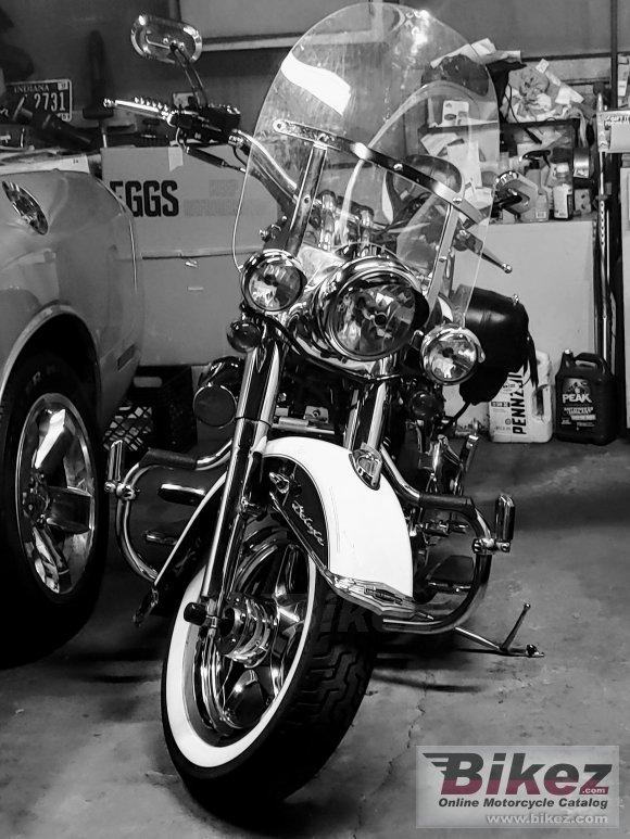 Harley-Davidson FLSTNI Softail Deluxe