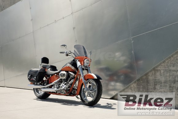 Harley-Davidson FLSTSE CVO Softail Convertible