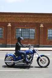 Harley-Davidson_FXCWC_Softail_Rocker_C_2008