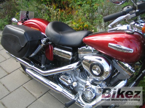 Harley-Davidson FXDC Dyna Super Glide Custom