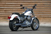 Harley-Davidson_FXDI_Dyna_Super_Glide_2006