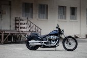 Harley-Davidson_FXS_Softail_Blackline_2012
