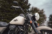 Harley-Davidson_Freewheeler_2023