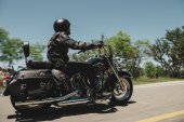 Harley-Davidson_Heritage_Softail_Classic_2017