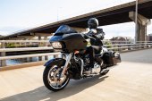 Harley-Davidson_Road_Glide_2021