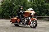 Harley-Davidson_Road_Glide_2015