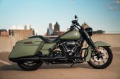 Harley-Davidson_Road_King_Special_2021