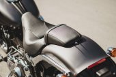 Harley-Davidson_Softail_Breakout_2017