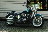 Harley-Davidson_Softail_Deluxe_2015
