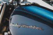 Harley-Davidson_Softail_Deluxe_2017