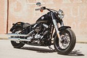 Harley-Davidson_Softail_Slim_2016