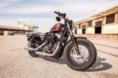 Harley-Davidson_Sportster_Forty-Eight_2014