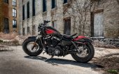 Harley-Davidson_Sportster_Forty-Eight_Dark_Custom_2013