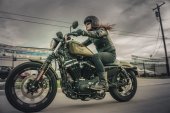 Harley-Davidson_Sportster_Iron_883_2016