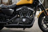 Harley-Davidson_Sportster_Iron_883_2019