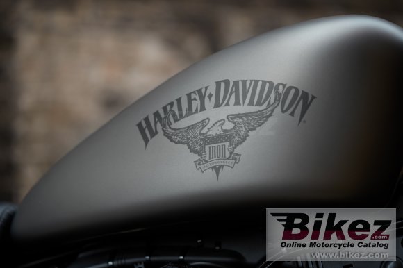 Harley-Davidson Sportster Iron 883