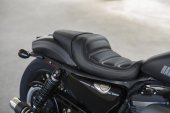 Harley-Davidson_Sportster_Roadster_2017