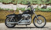 Harley-Davidson_Sportster_Seventy-Two_Dark_Custom_2016