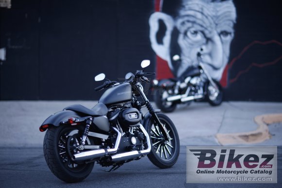 Harley-Davidson Sportster XL 883N Iron 883