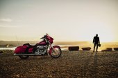 Harley-Davidson_Street_Glide_Special_2017