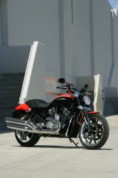 Harley-Davidson VRSCR Street Rod