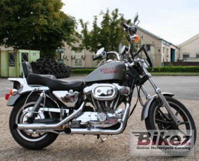 Harley-Davidson XLH Sportster 883 De Luxe