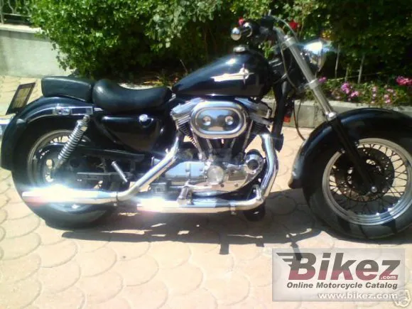 Harley-Davidson XLH Sportster 883 De Luxe