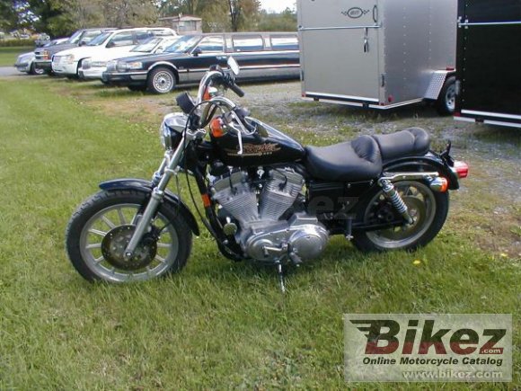 Harley-Davidson XLH Sportster 883 Hugger