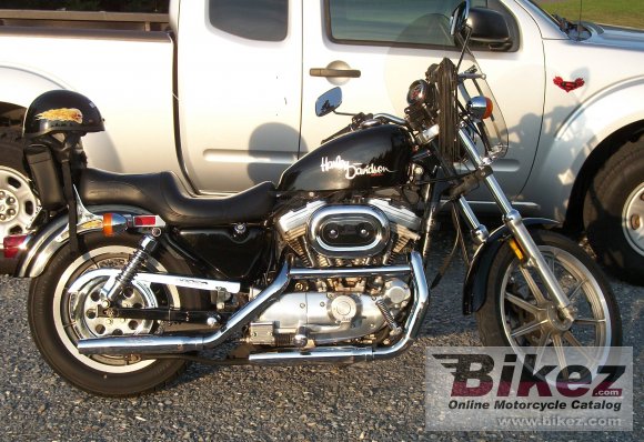 Harley-Davidson XLH Sportster 883 Hugger