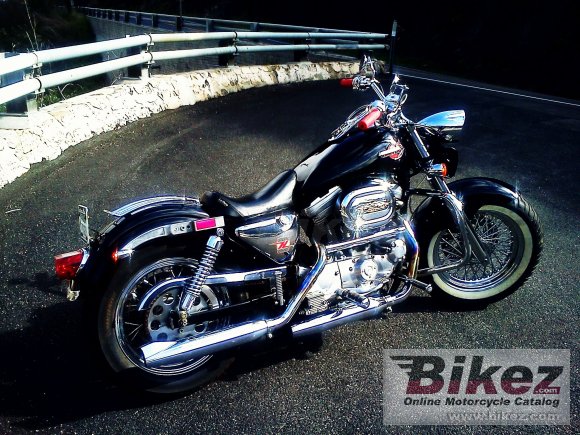 Harley-Davidson XLH Sportster 883 Standard