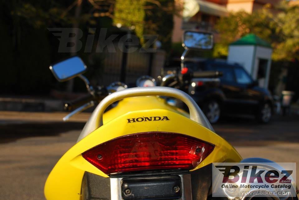 Honda 599