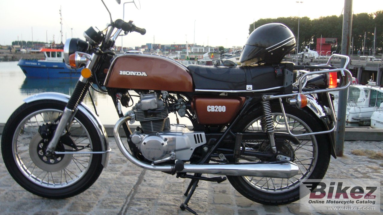 Honda CB 200 disc