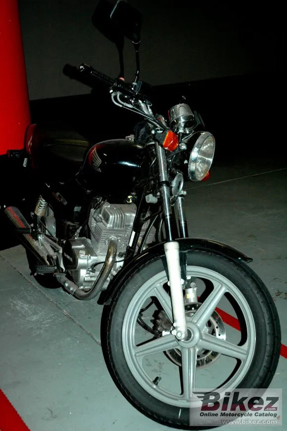 Honda CB 250 F - CB 250 G