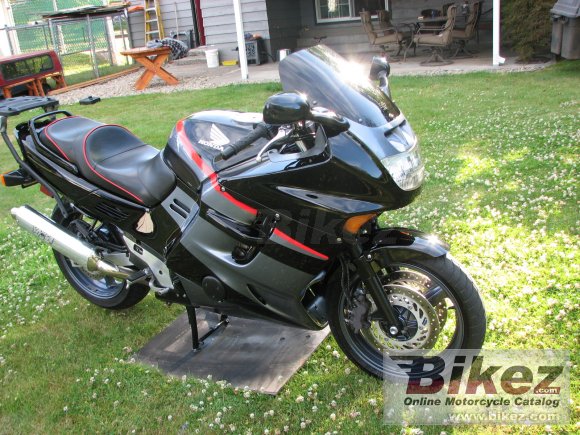 Honda CBR 1000 F