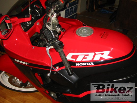 Honda CBR 1000 F