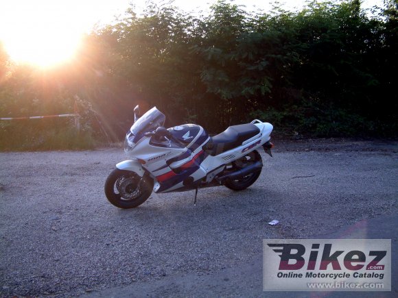 Honda CBR 1000 F