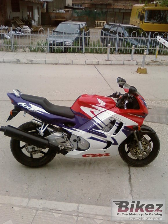 Honda CBR 600 F