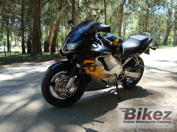 Honda CBR 600 F Ultima Light